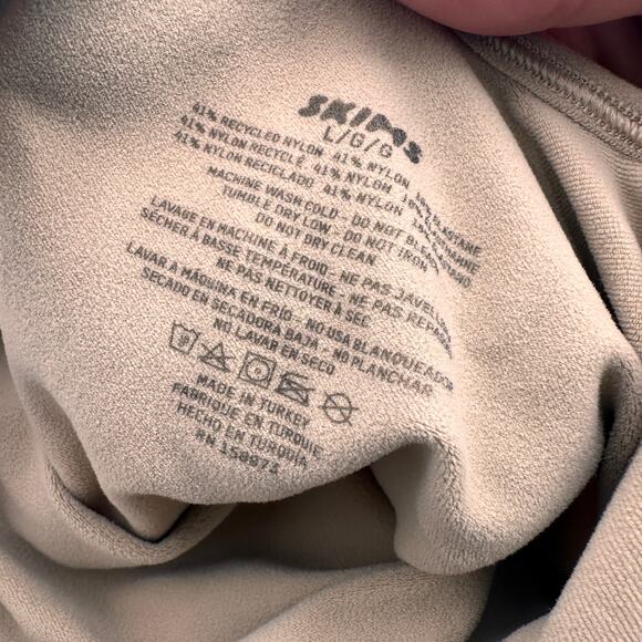 Skims Seamless Sculpting Mid Thigh Bodysuit NWOT Size Large - Picture 6 of 6